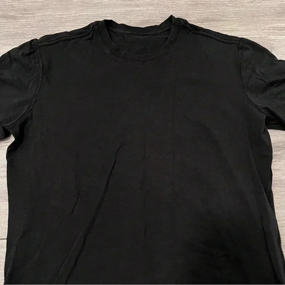 Lululemon T-Shirt Mens Small Black Performance Wicking Tee Active Gym - Picture 2 of 8